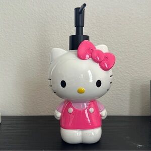 Hello Kitty Soap/Lotion dispenser!! Brand new, Got as a gift but already had one